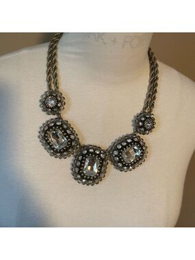 Banana Republic statement necklace